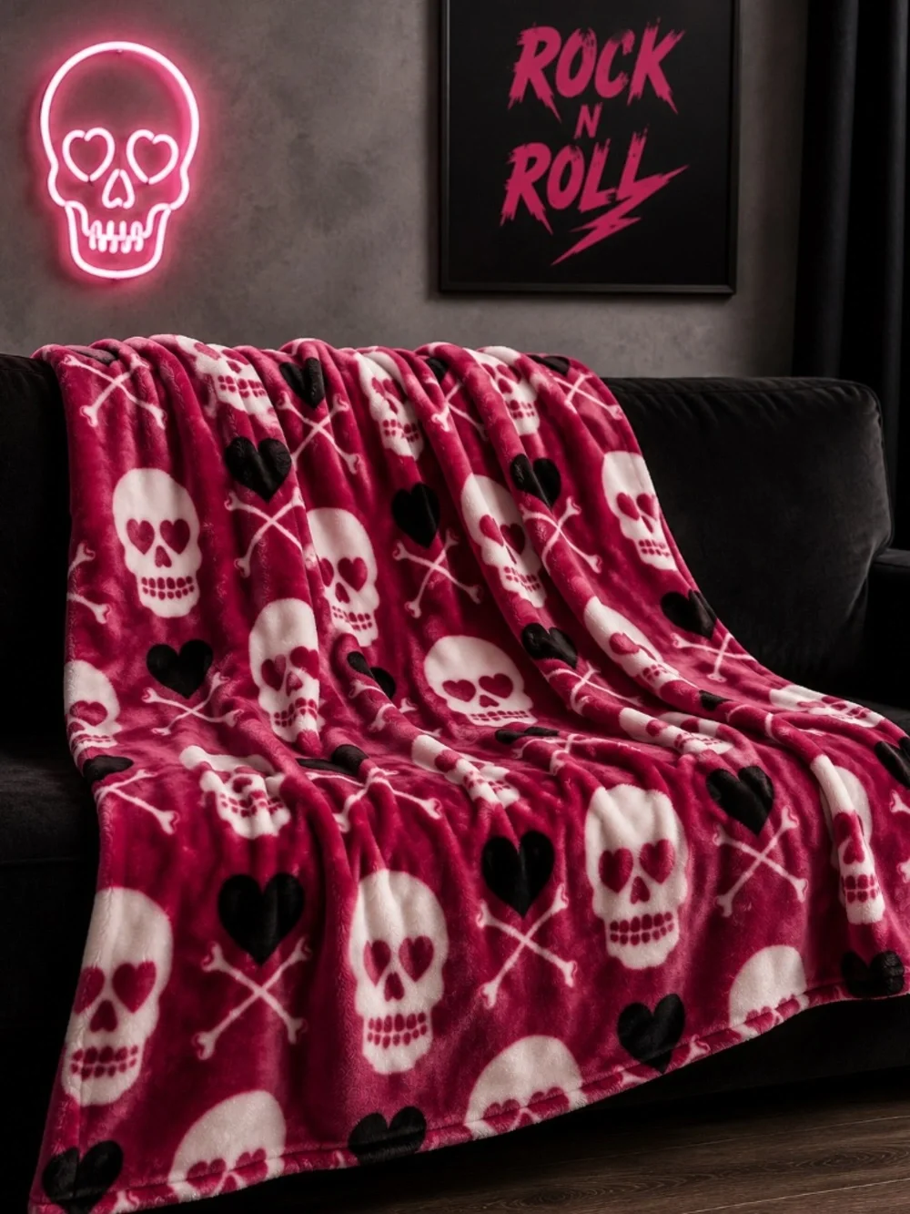 Betsey Johnson Plush Throw Blanket Pink Skull Hearts 50x70 Ultra Soft NWT